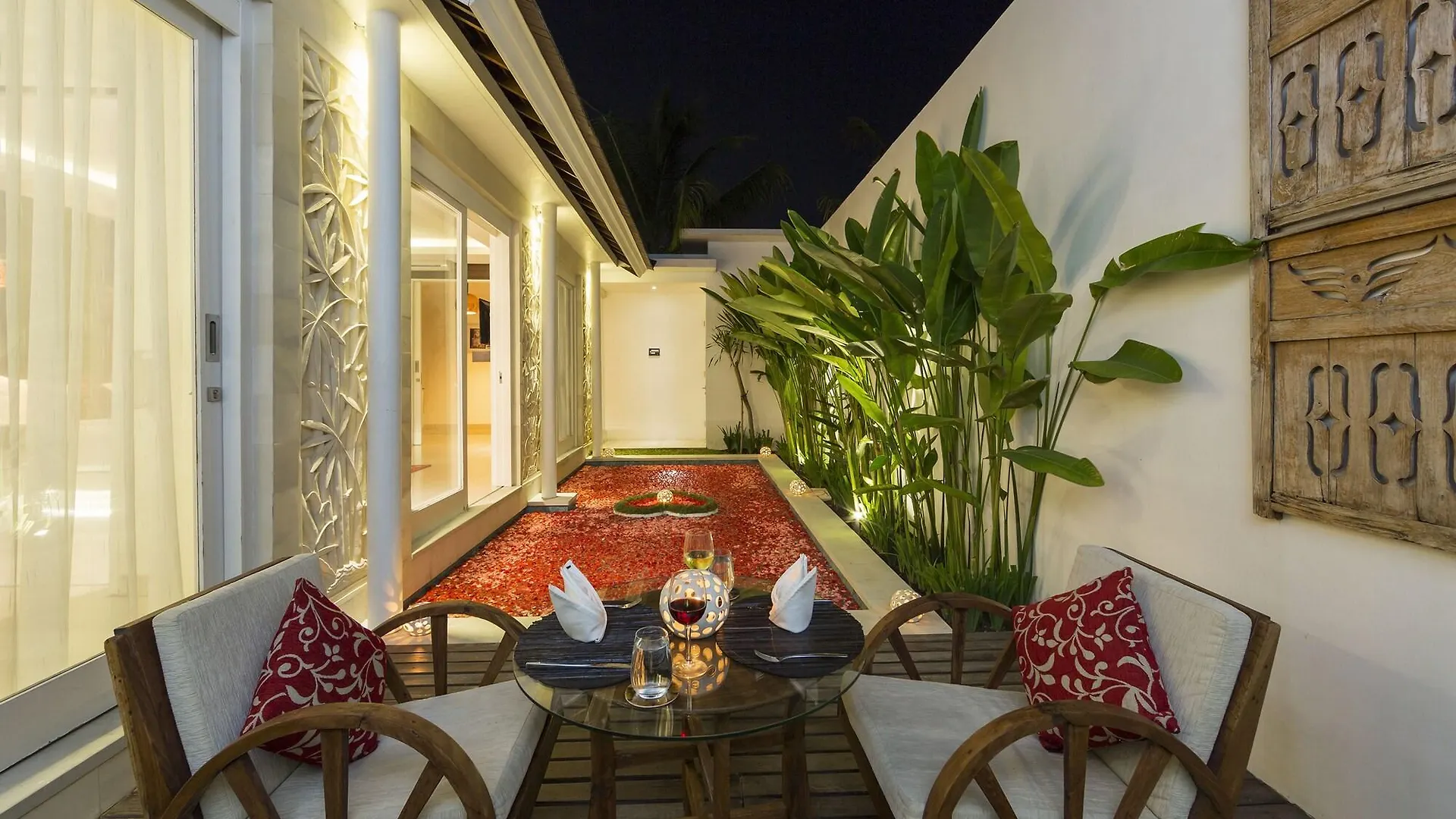 Bajra Bali Villa 塞米亚克 印尼